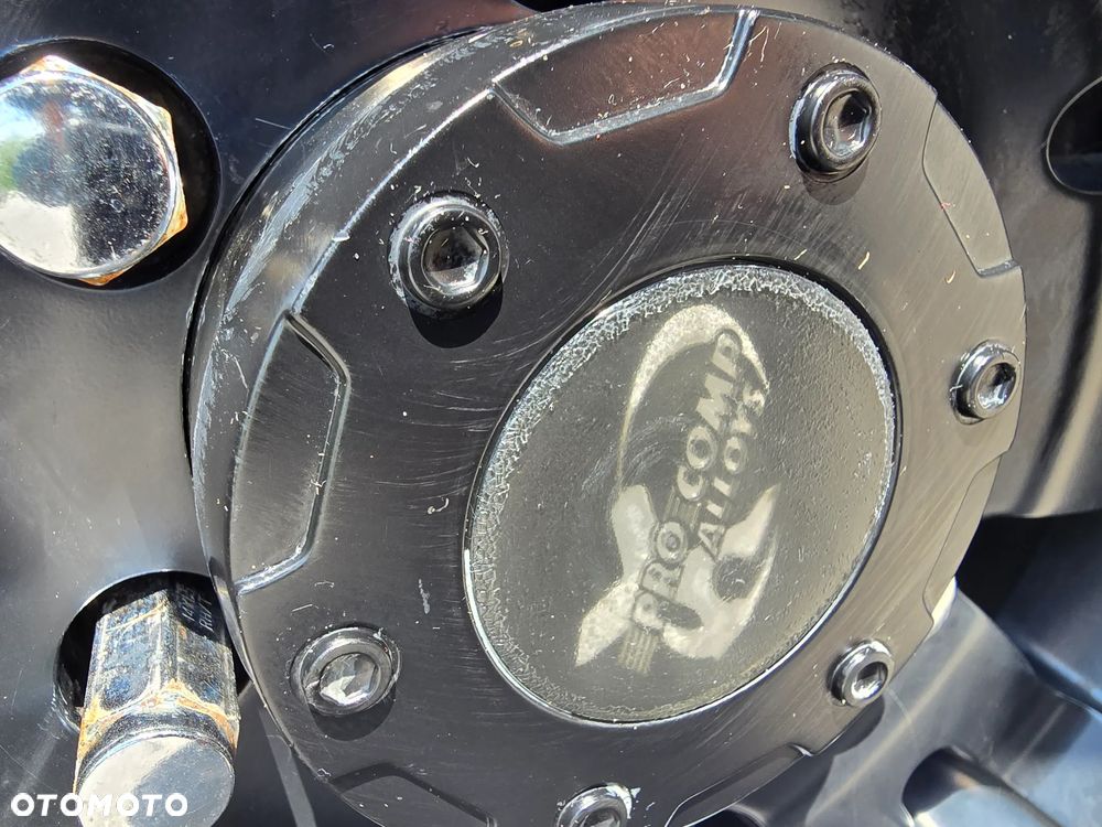 Chevrolet Silverado - 29