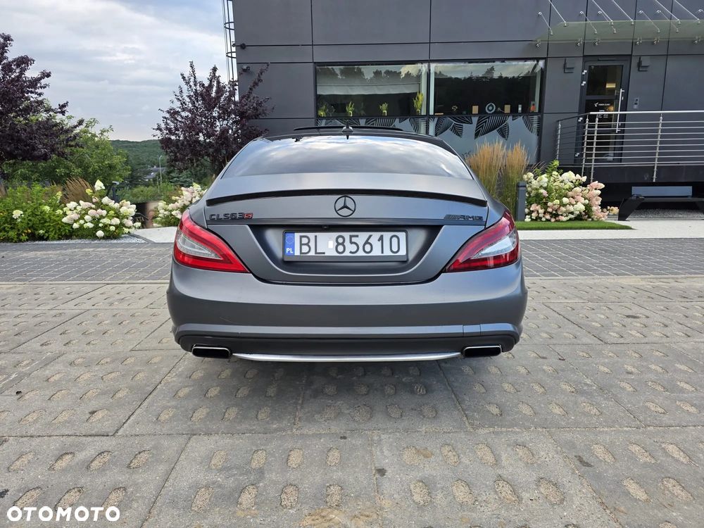 Mercedes-Benz CLS 500 4-Matic BlueEff - 14