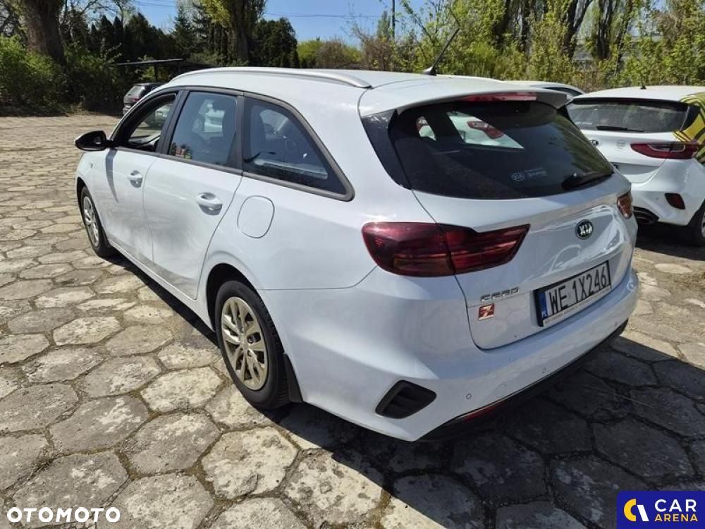 Kia Ceed - 4