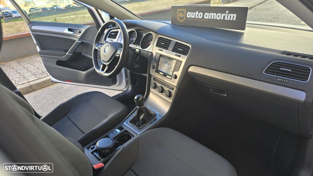 VW Golf 1.6 TDi GPS Edition - 24