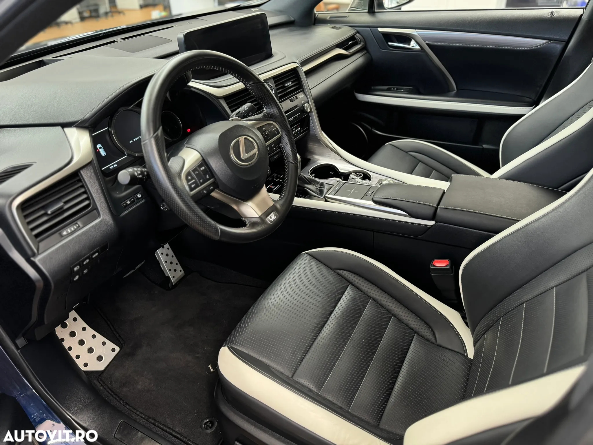 Lexus Seria RX 450h AWD F Sport Plus - 35