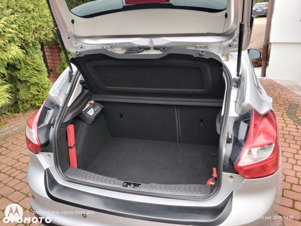 Ford Focus 1.6 Trend - 18