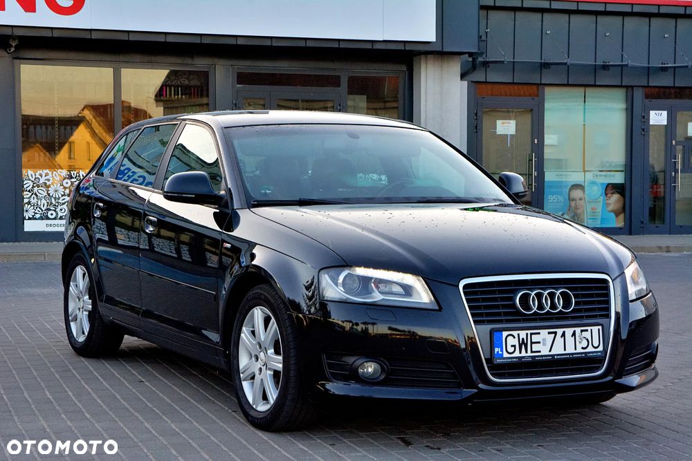 Audi A3 Sportback 1.4 TFSI S line Sportpaket - 4