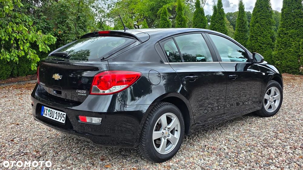 Chevrolet Cruze - 11