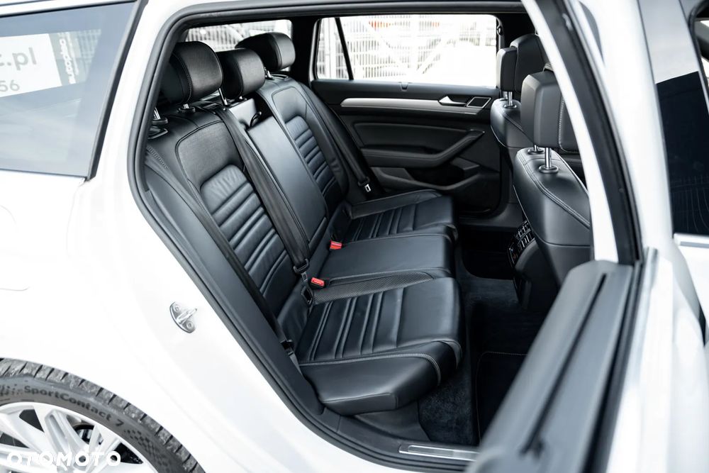 Volkswagen Passat Variant 2.0 TSI (BlueMotion Technology) 4Motion DSG Highline - 21