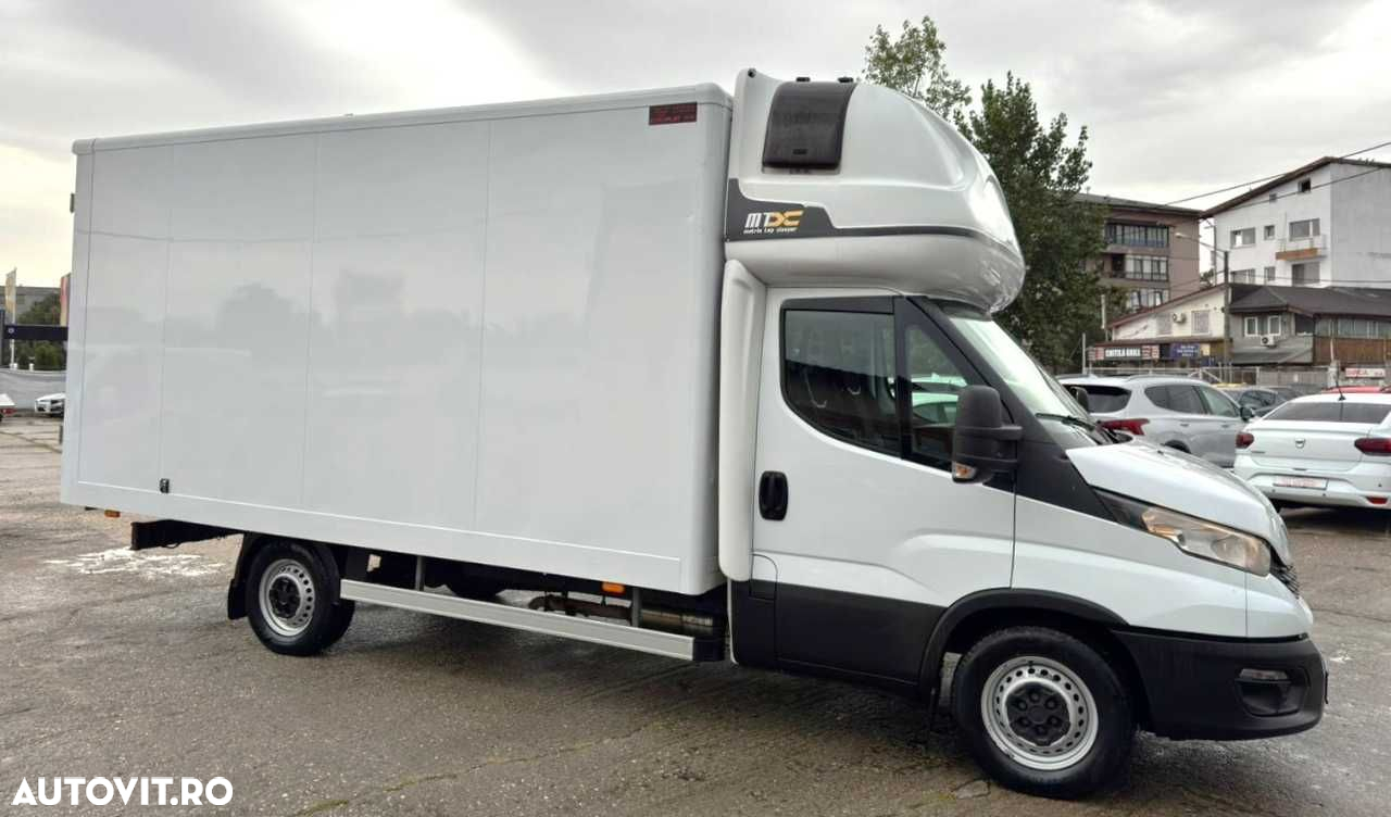 Iveco DAILY CUB CU DORMITOR - 11