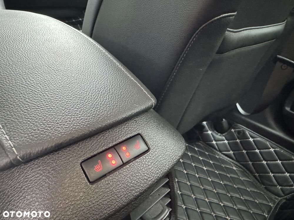 Ford Mondeo Turnier 2.0 EcoBlue Titanium - 25