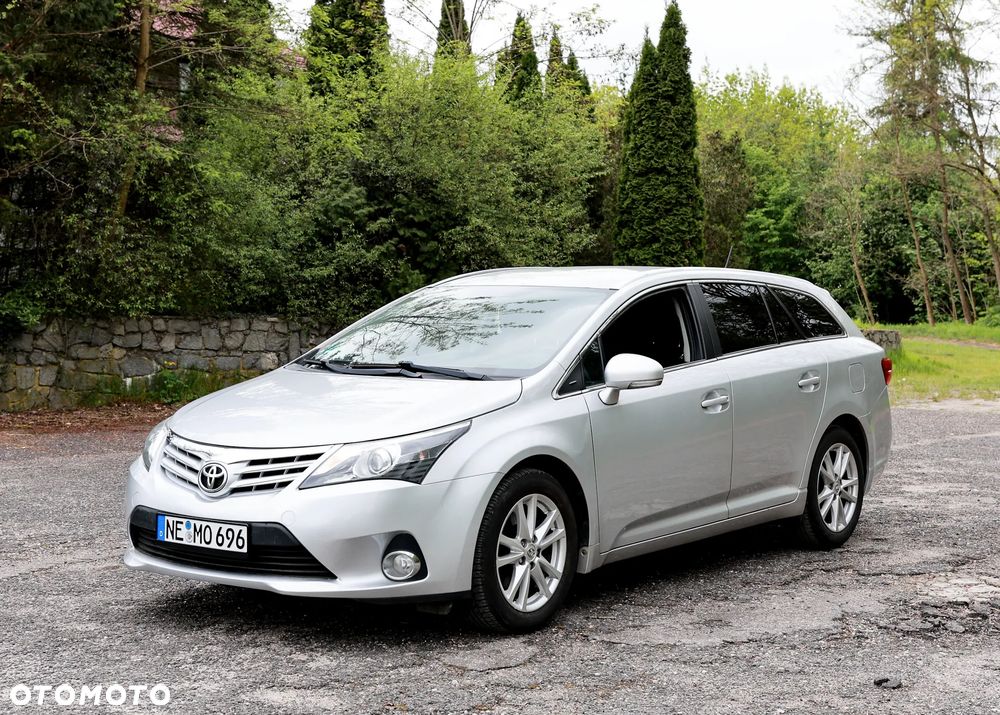Toyota Avensis 2.2 D-4D Comfort - 3