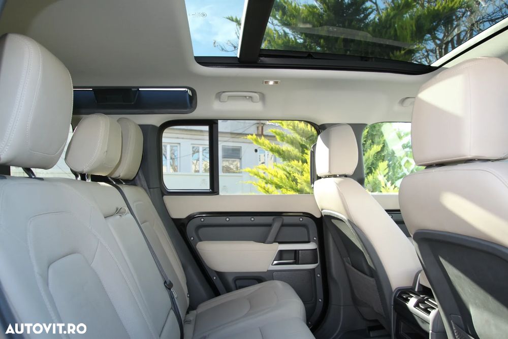 Land Rover Defender 110 3.0D 250 MHEV Hard Top X-Dynamic SE - 12