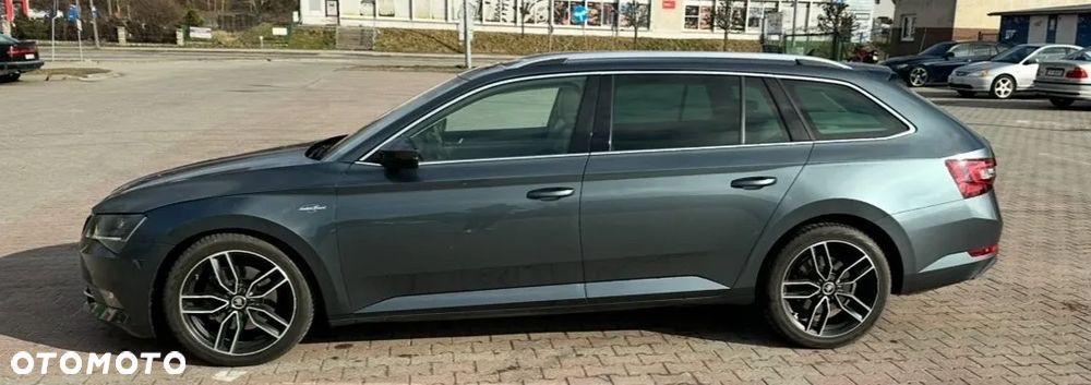 Skoda Superb 2.0 TDI 4x4 L&K DSG - 6