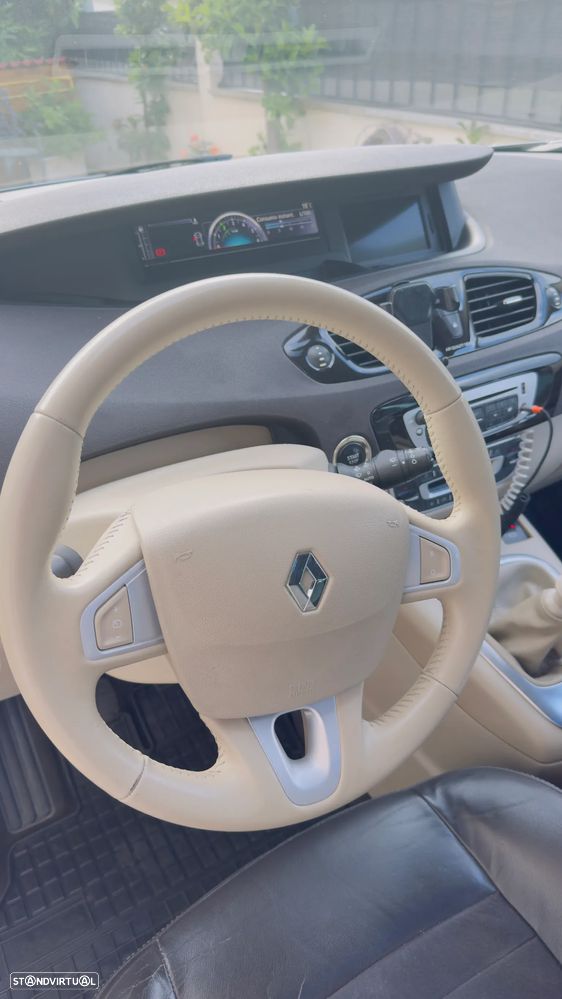 Renault Grand Scénic dCi 130 FAP Start & Stop Bose Edition - 6