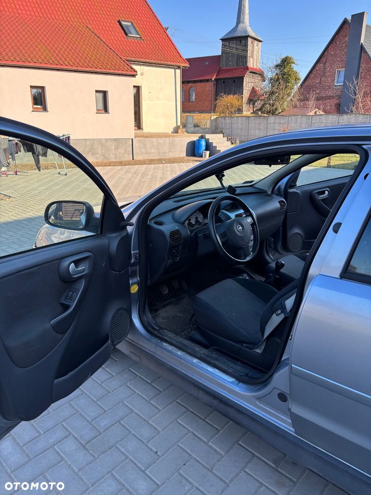 Opel Corsa 1.2 16V Sport - 9
