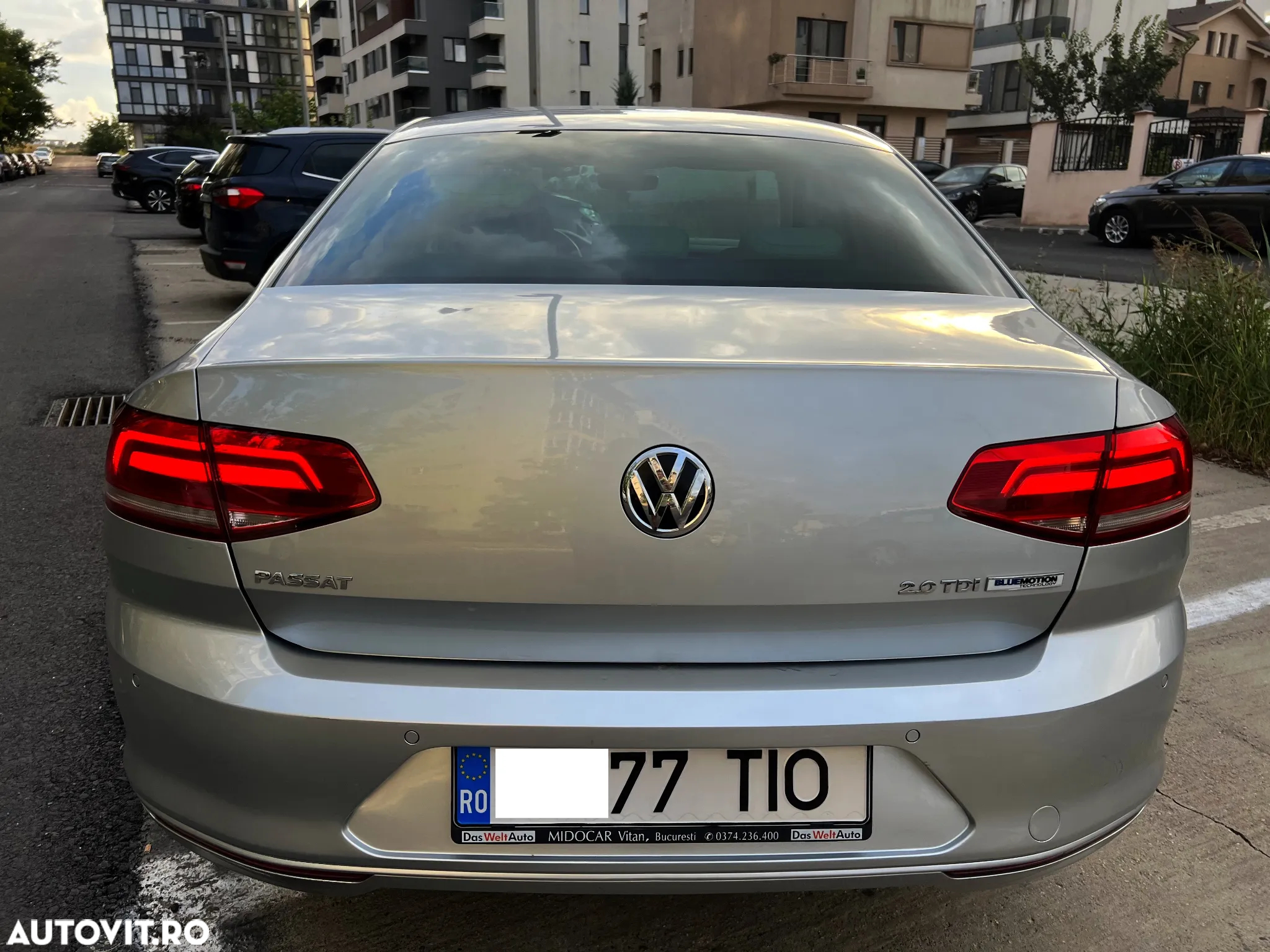 Volkswagen Passat Variant 2.0 TDI DSG Highline - 11