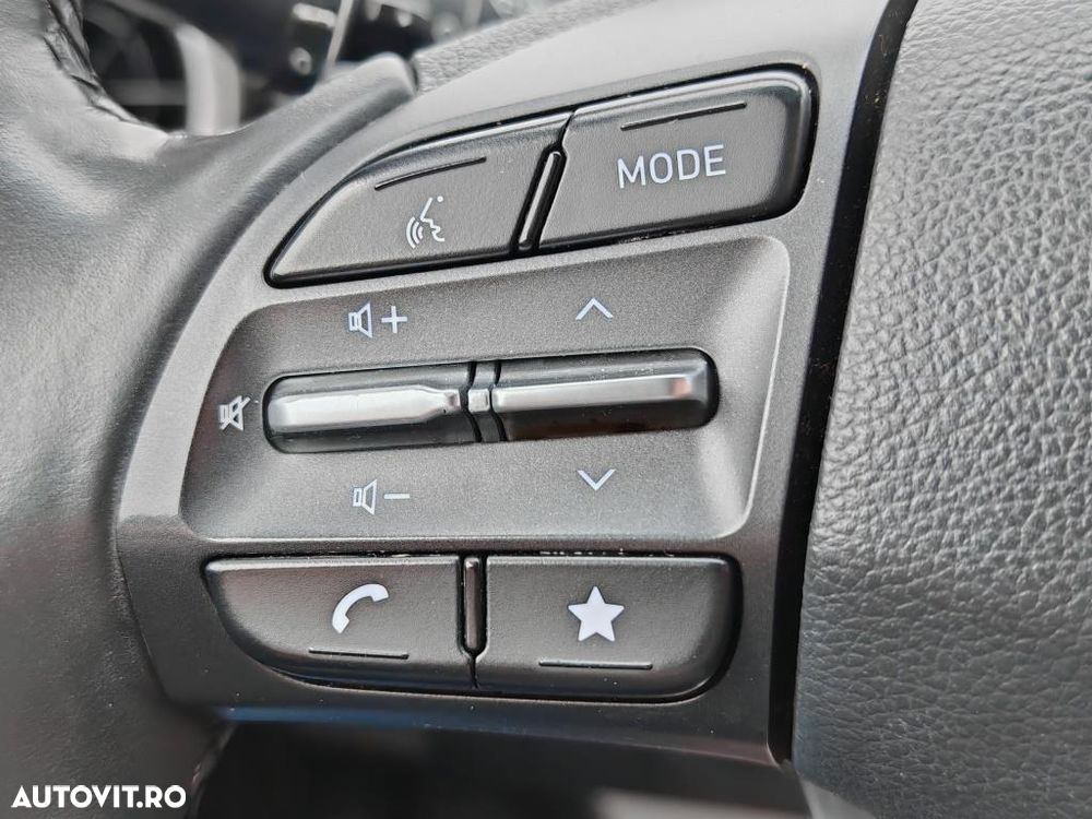 Hyundai KONA Premium - 21