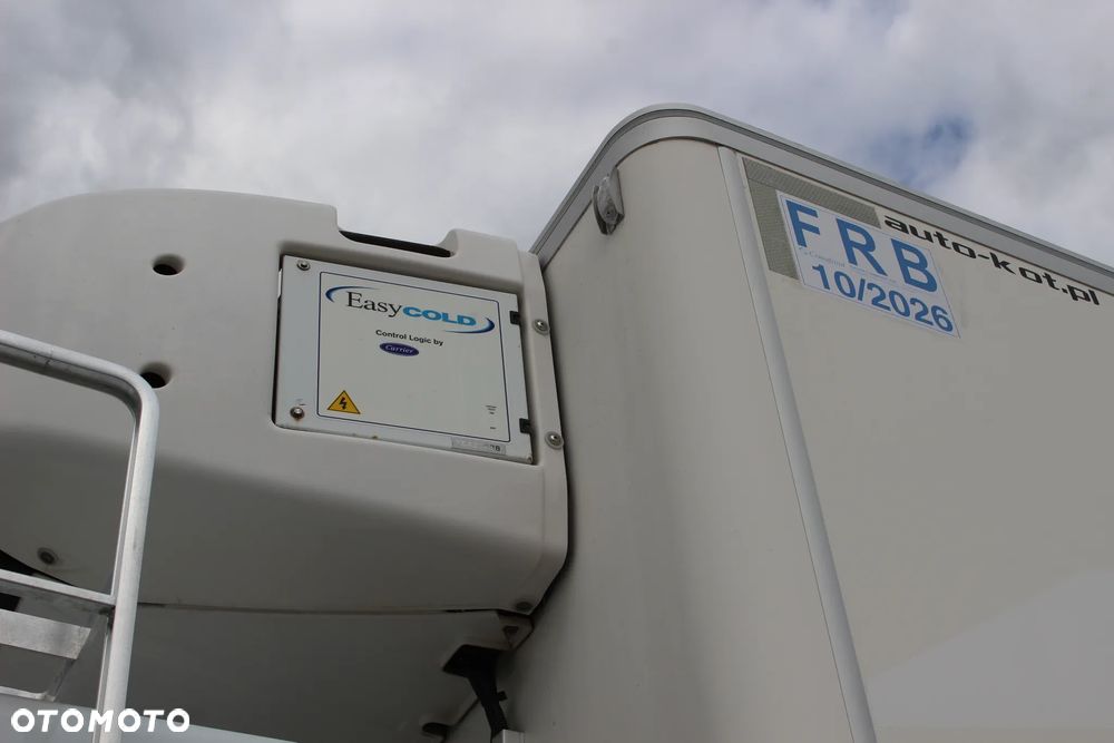 Renault D320 CHŁODNIA/*CARRIER* 1150mt /CHEREAU/TYLNE DRZWI / KAB.SYPIALNA/ EURO 6/*SERWIS FR*/ SUPER STAN - 23