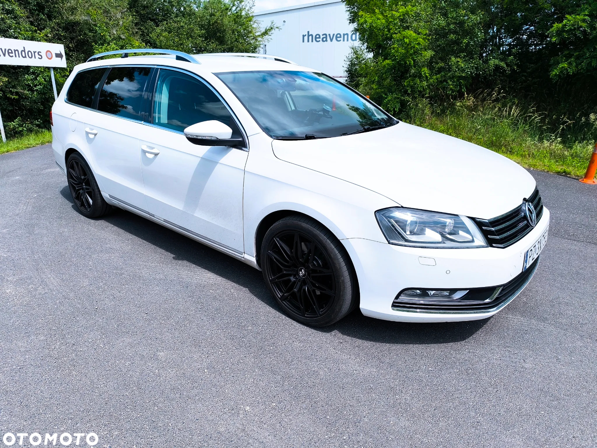 Volkswagen Passat 2.0 TDI DPF Sportline - 8