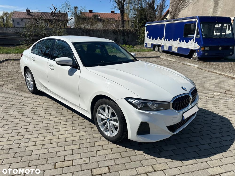 BMW Seria 3 318i - 5