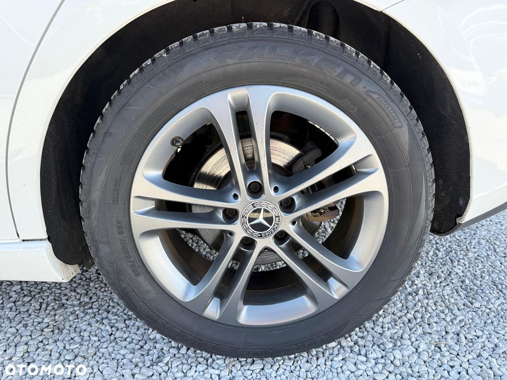 Mercedes-Benz Klasa B 180 d 7G-DCT - 19