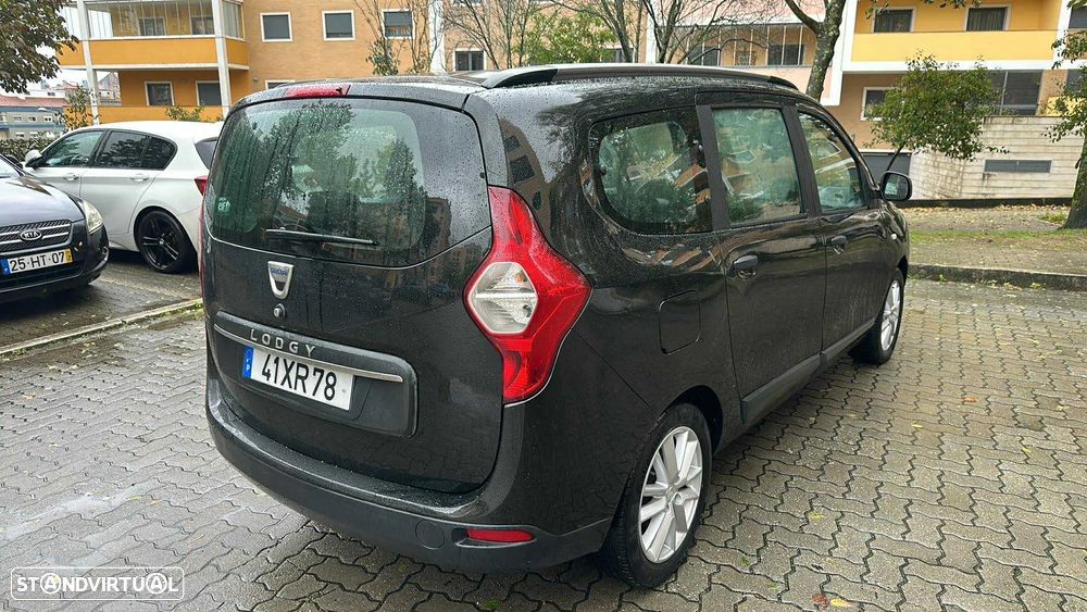 Dacia Lodgy 1.5 Blue dCi Comfort 7L - 6