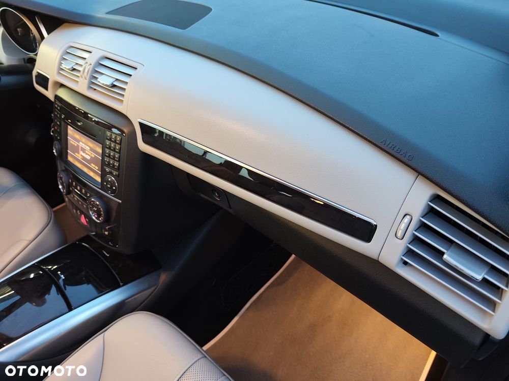 Mercedes-Benz Klasa R 350 CDI 4-Matic - 23