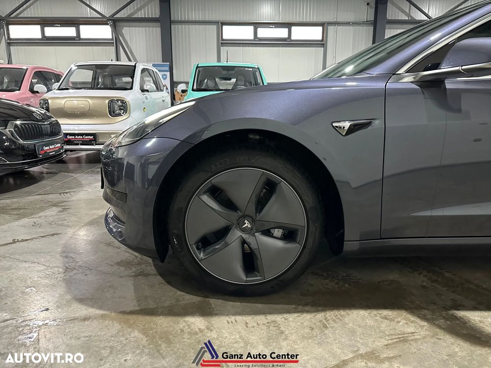 Tesla Model 3 Standard Reichweite Plus Hinterradantrieb - 37