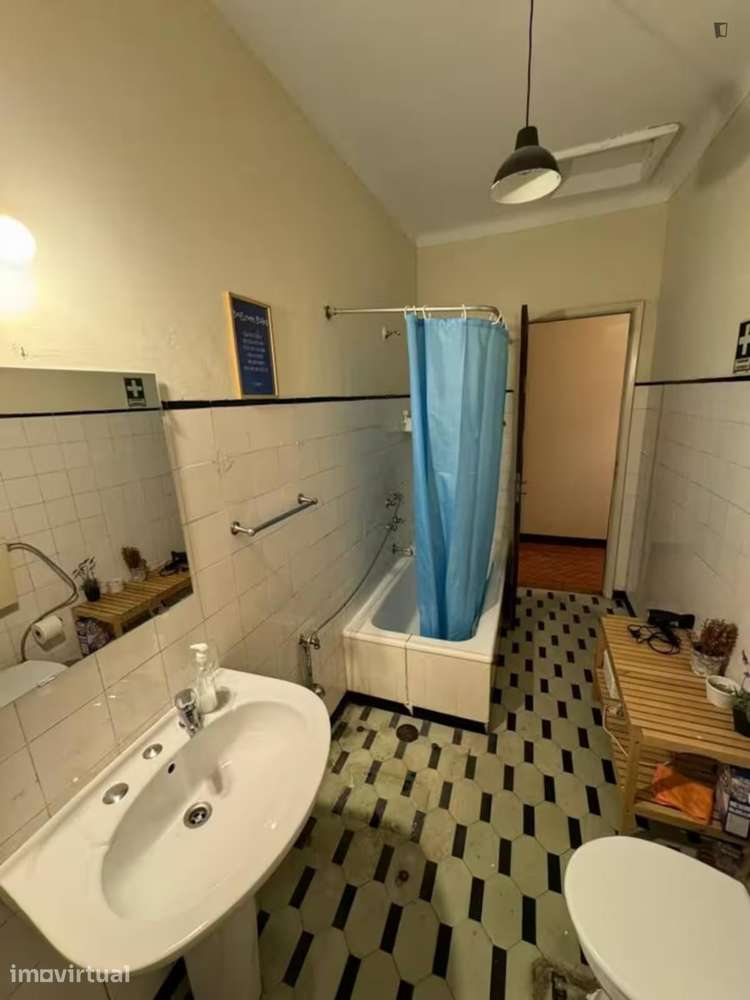 Quarto - localizado em Cedofeita Porto - Grande imagem: 3/9