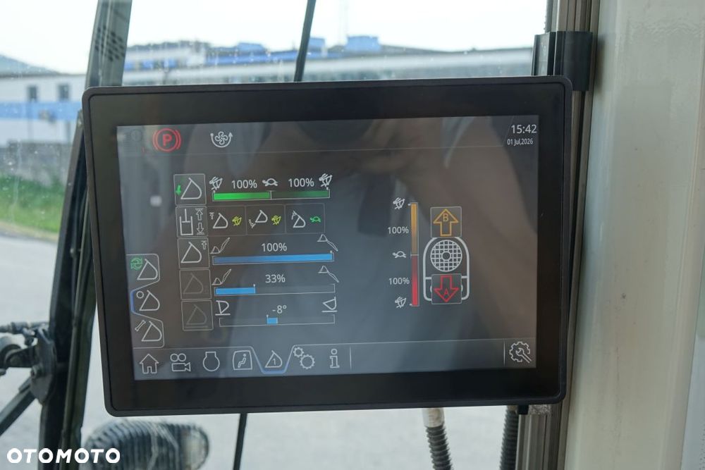 Liebherr L526 / ŁADOWARKA / 16 000 KG / SZYBKOZŁĄCZE / NOWE OPONY PRZÓD - 35