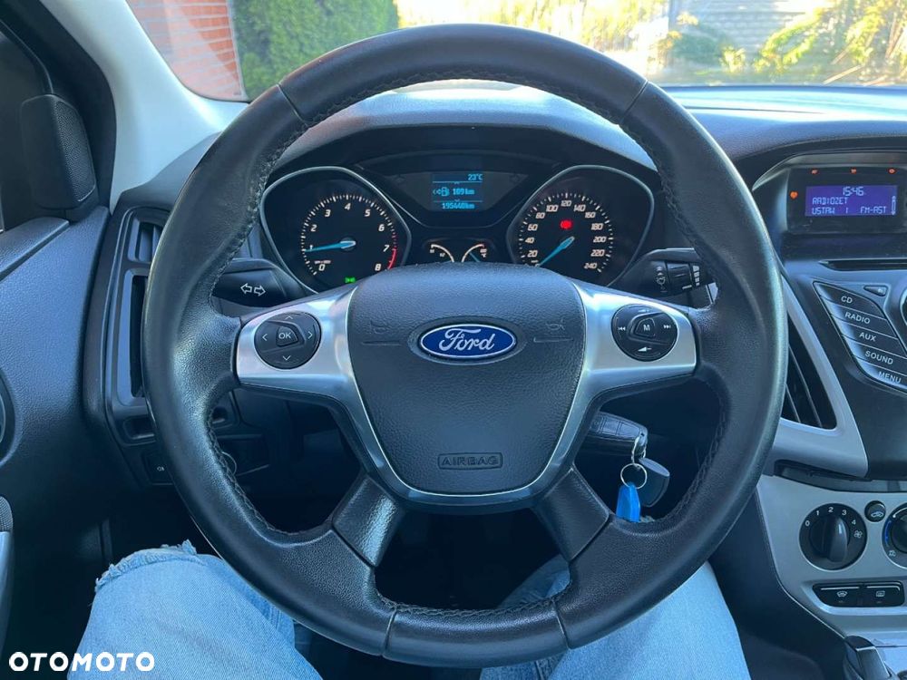 Ford Focus 1.6 Ambiente - 10