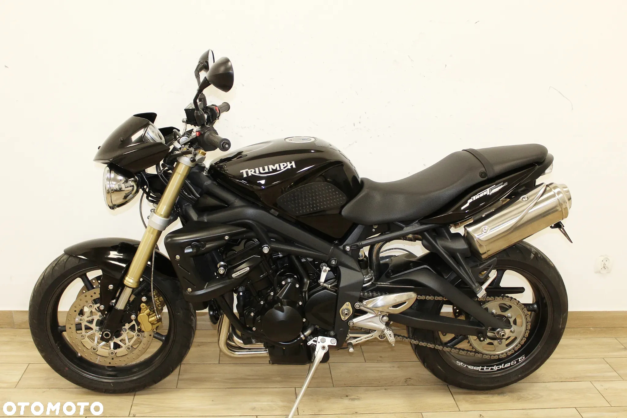 Triumph Street Triple - 5