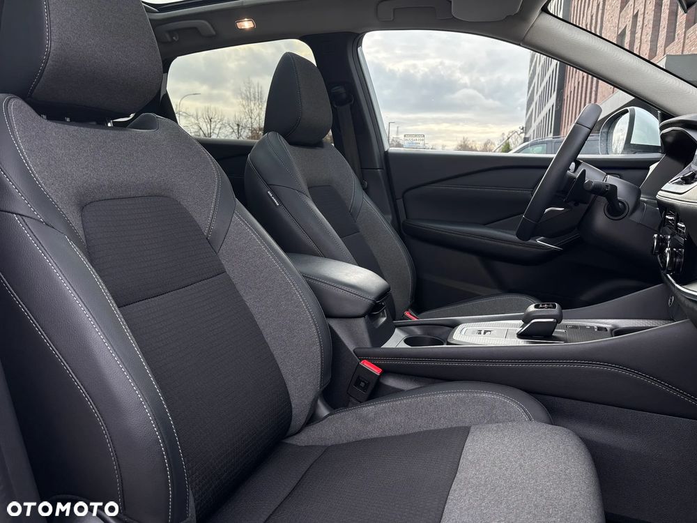 Nissan Qashqai 1.3 DIG-T MHEV N-Connecta Xtronic - 19