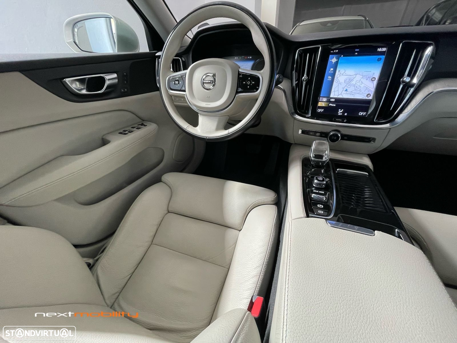 Volvo V60 2.0 T8 AWD TE Inscription - 15