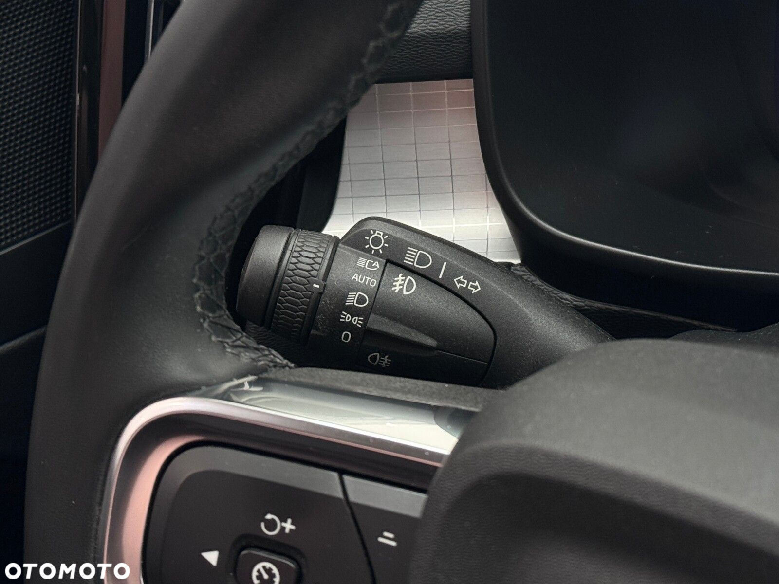 Volvo XC 40 - 22