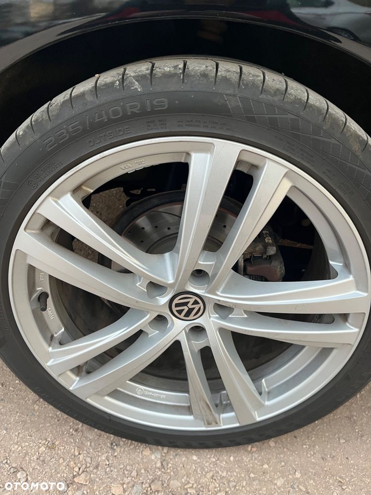 Volkswagen Passat - 14