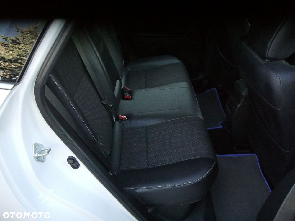 Toyota Auris - 30