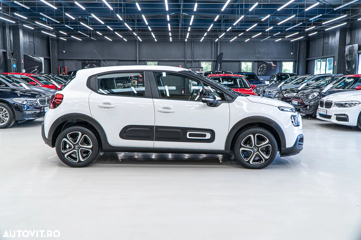 Citroën C3 1.2 PureTech S&S BVM5 Shine - 19