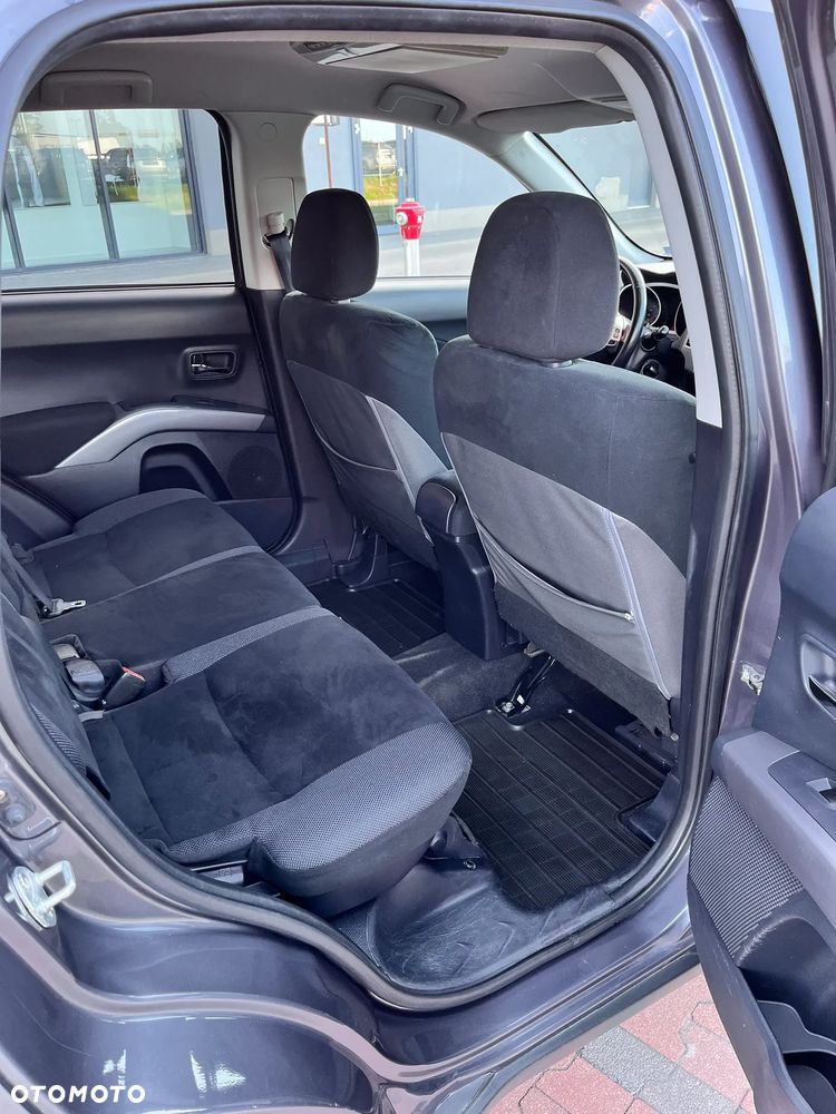 Mitsubishi Outlander 2.2 DID Intense + - 13