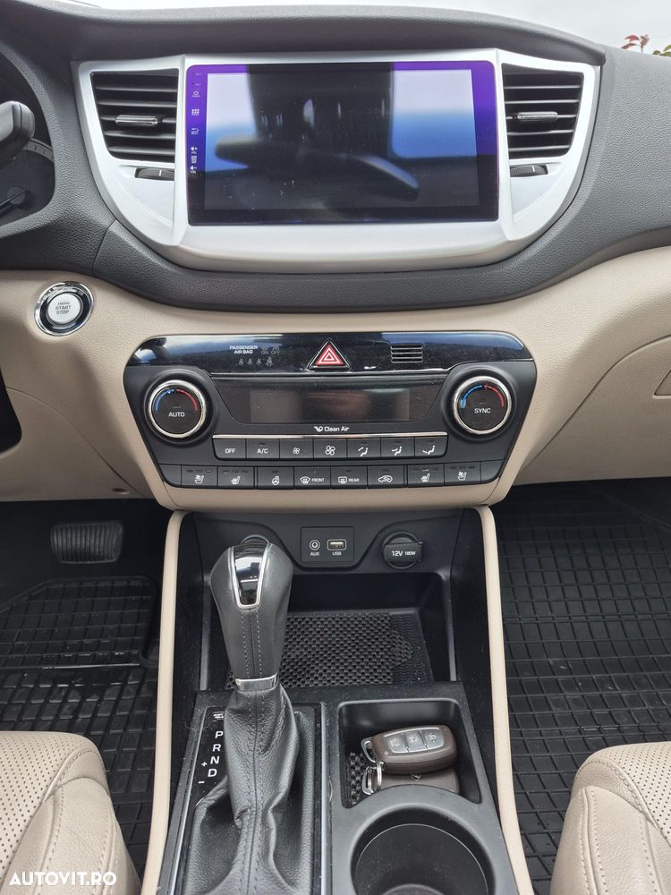 Hyundai Tucson - 8