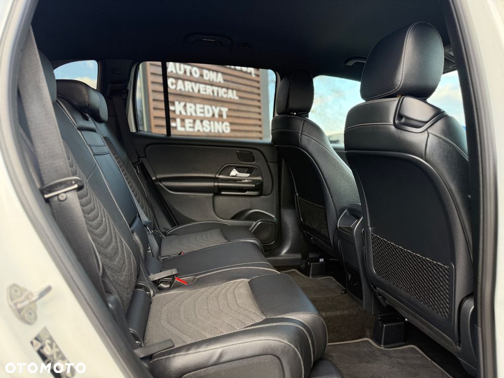 Mercedes-Benz GLB 200 d 8G-DCT Progressive - 11