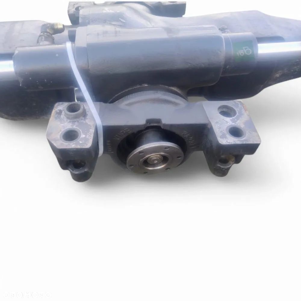 Zwolnica kompletna Dana 303073 303074 V31790910 Valtra 8400 - 6