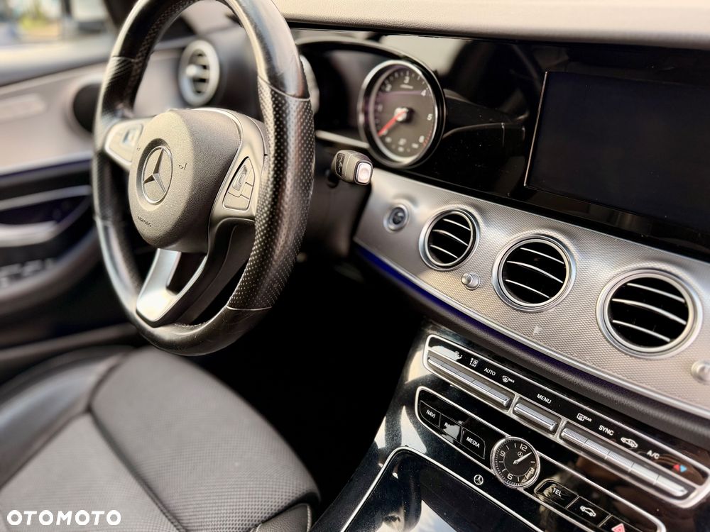 Mercedes-Benz Klasa E - 40