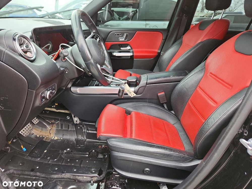 Mercedes-Benz GLB 250 4Matic 8G-DCT AMG Line Advanced Plus - 8