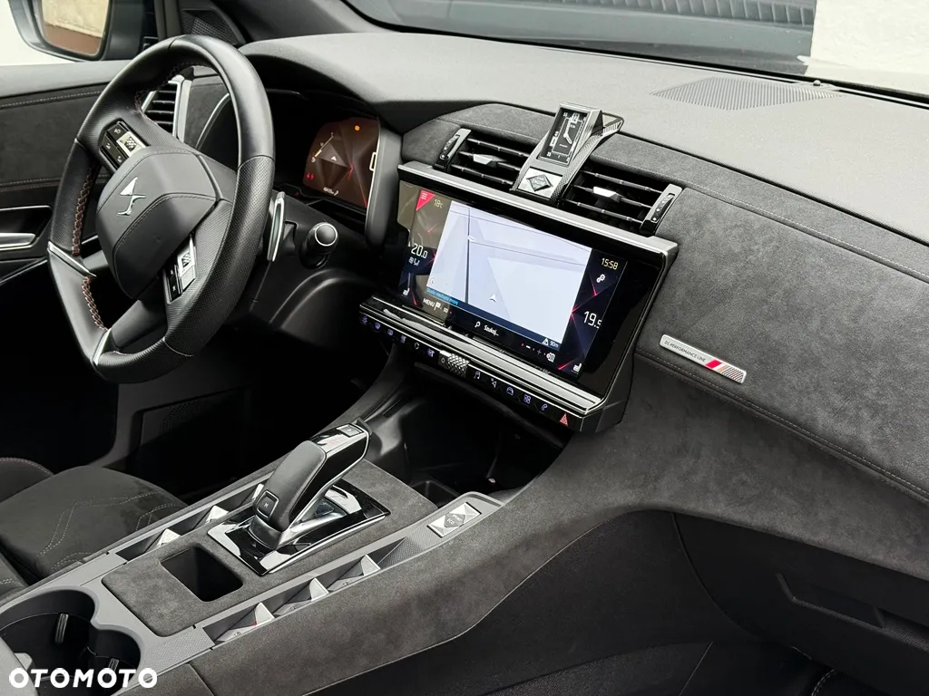 DS Automobiles DS 7 Crossback 1.6 PureTech Performance Line + - 6