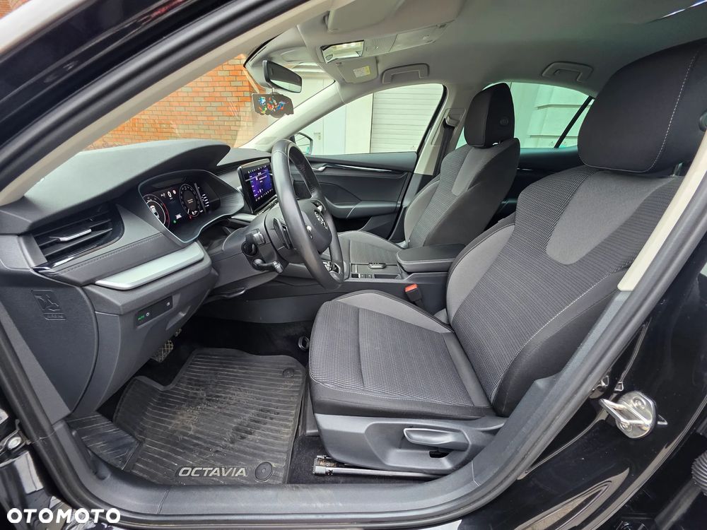 Skoda Octavia 1.5 TSI mHEV Business DSG - 12