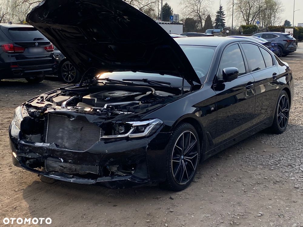 BMW Seria 5 530i Luxury Line sport - 9