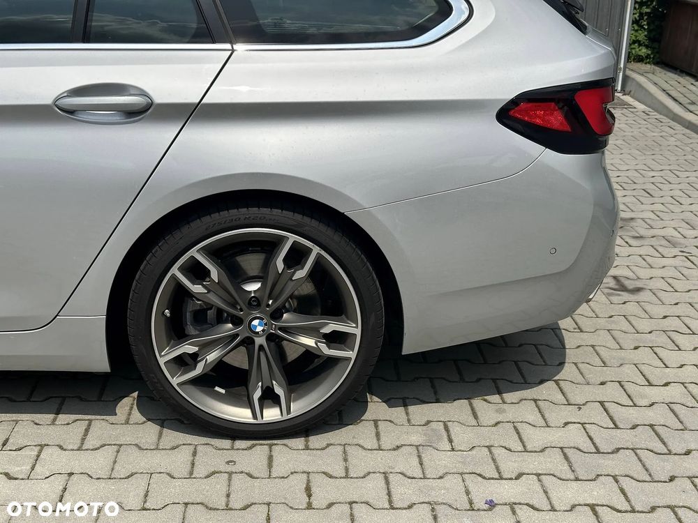 BMW Seria 5 530d xDrive - 5
