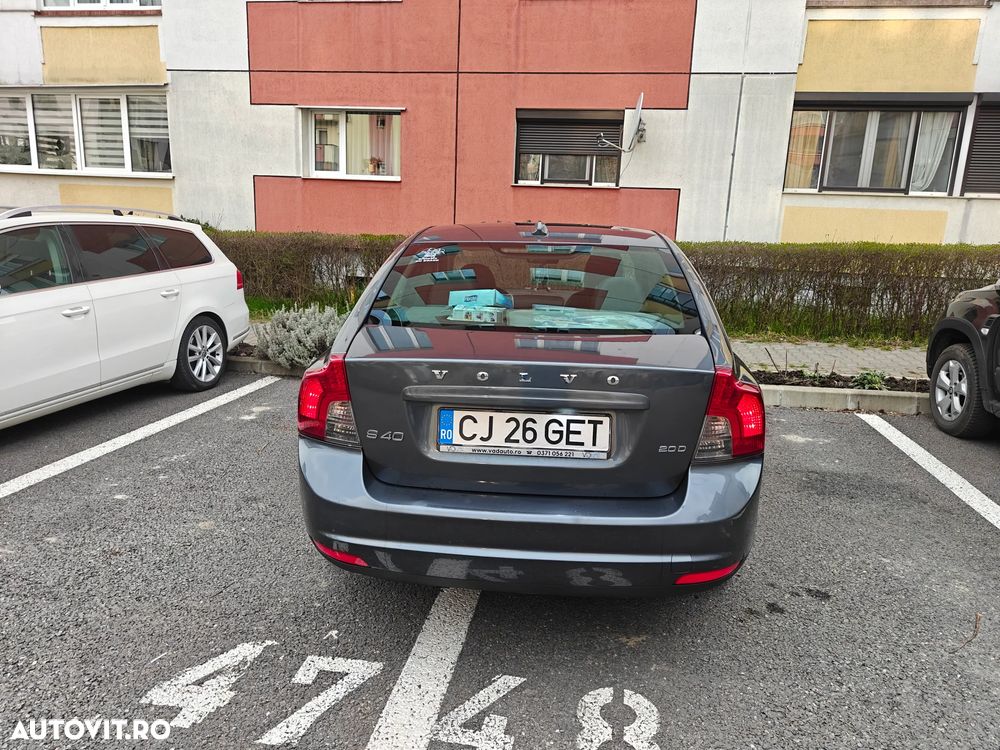 Volvo S40 2.0 D Momentum - 5