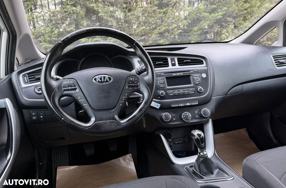 Kia Ceed 1.4 CRDi 90 Edition 7 - 36
