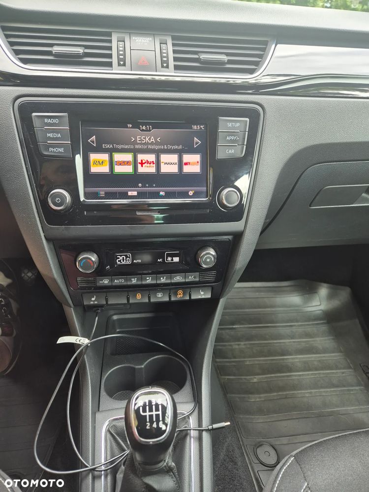 Skoda RAPID Spb 1.0 TSI Style - 6