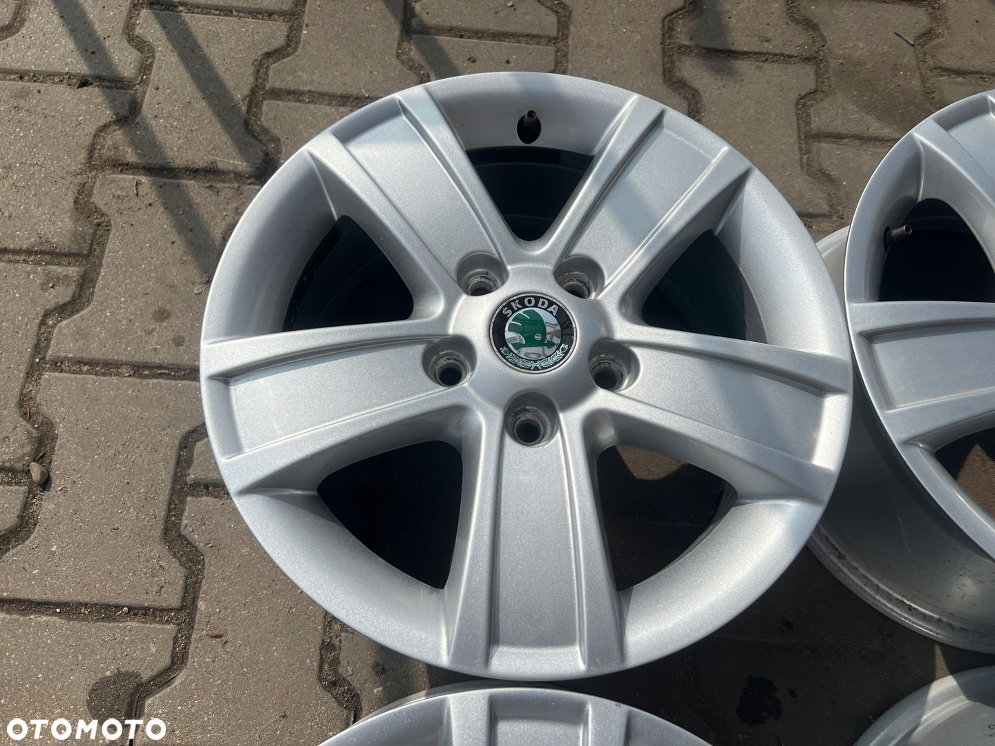 KOMPLET FELG FELGI ALU SKODA 1Z0 FABIA RAPID 15 5X100 ET50 ORYGINALNE - 6