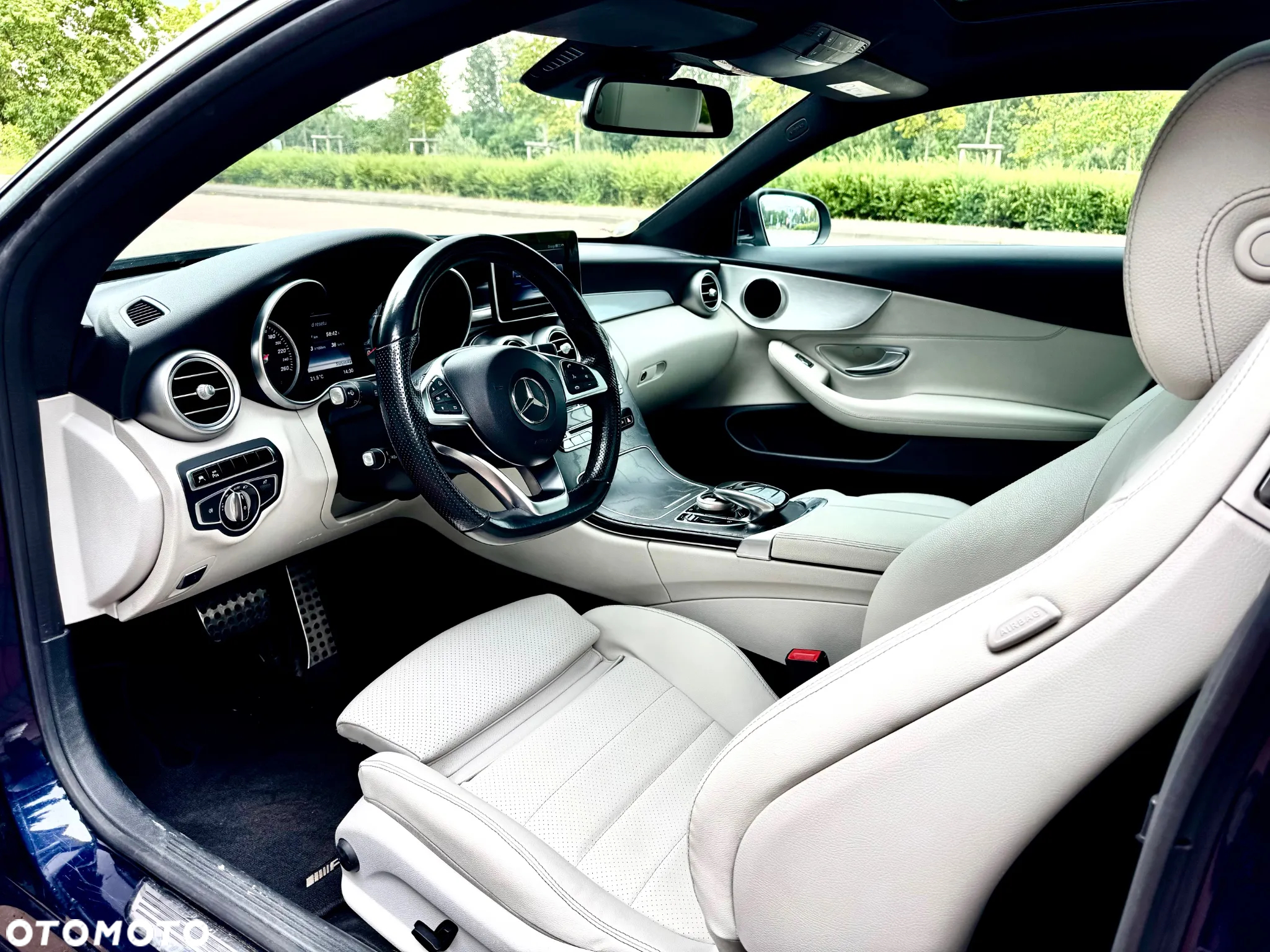 Mercedes-Benz Klasa C 250 d Coupe 9G-TRONIC AMG Line - 2